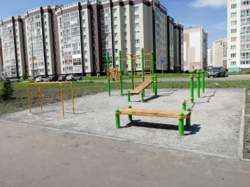 Фото: В Кемерове смонтировали две новые воркаут-зоны 1