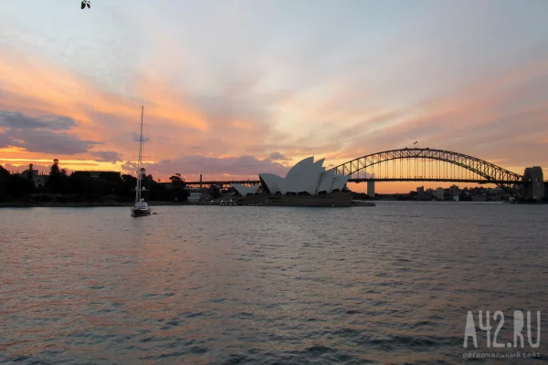 Во время праздника на пляже в Сиднее открыли стрельбу, есть погибшие