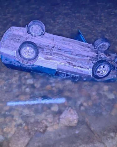 В Бурятии автомобиль с пятью подростками слетел с дороги в Байкал