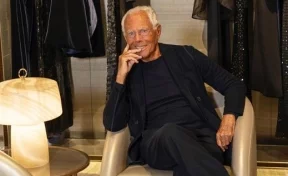 Итальянский модный дом Armani решил выпускать медицинские халаты