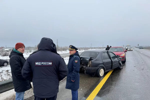 На Кубани 5 человек пострадали в ДТП с 20 автомобилями на трассе 