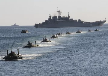 Фото: Командование ЧФ рассматривает вопрос постоянного присутствия в Азовском море 1