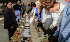 30-килограммовую шаурму приготовили кемеровские студенты к Татьяниному дню