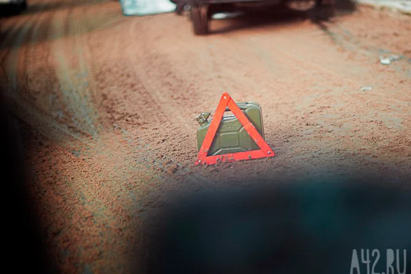 В Новокузнецке автобус устроил массовое ДТП на перекрёстке Курако — Кутузова