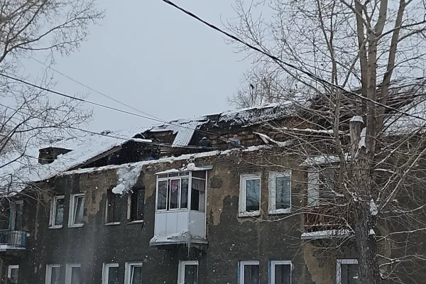 В работе УК выявили нарушения после обрушения крыши жилого дома в Кемерове