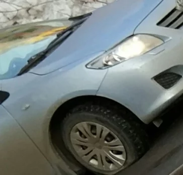 Фото: Кемеровчане прокололи колёса «мастеру парковки» 3