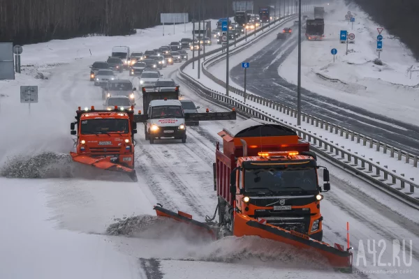 Мэр Кемерова: с начала зимы из города вывезли более 1,2 миллиона кубометров снега