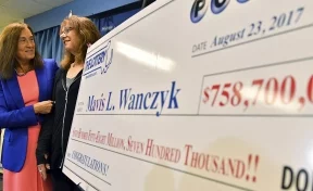 Выигравшая в лотерею 759 миллионов долларов американка уволилась из больницы