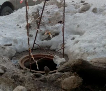 Фото: Кемеровчанка ужаснулась состоянию двора дома, в котором живёт 4