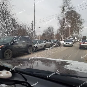 Фото: Четыре машины столкнулись в Кемерове  1