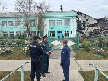 Фото: «Событие по-настоящему страшное»: Травников пообещал принять жёсткие решения после обрушения школы в Татарске 1