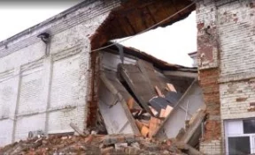 Власти прокомментировали судьбу рухнувшей школы в Кузбассе