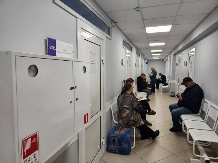 Фото: В Новокузнецке капитально отремонтировали поликлинику №4 5