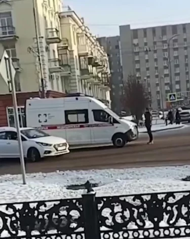 Полицейские оштрафовали новокузнечанина, который перегородил дорогу скорой