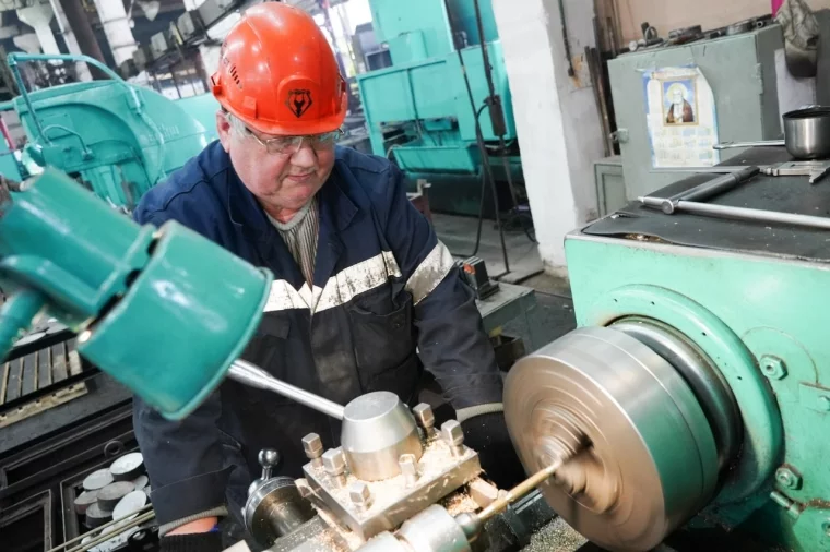 Фото: Производительность на предприятии по выпуску промышленных электродвигателей в Кузбассе выросла на 30% 9