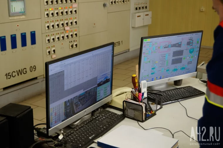 Фото: Сера, сажа, аммиак: сотни тонн фильтруют, тысячи летят на город. Что кемеровские заводы делают с воздухом в режиме «чёрного неба» 5