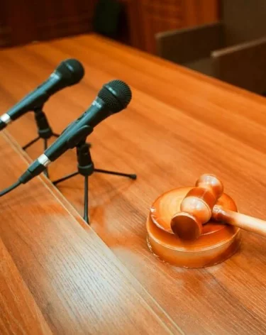 Долина при продаже своей квартиры считала, что участвует в «спецоперации» по выявлению преступников