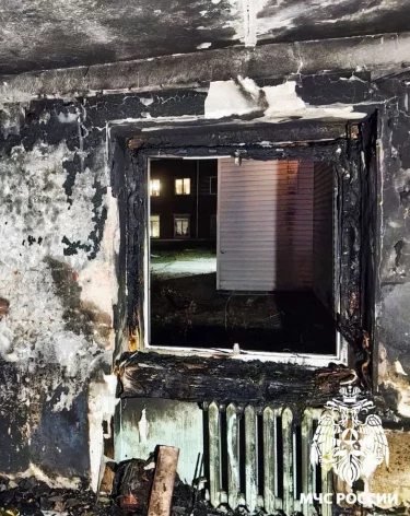 В Кузбассе во время пожара в пятиэтажке спасли 5 человек