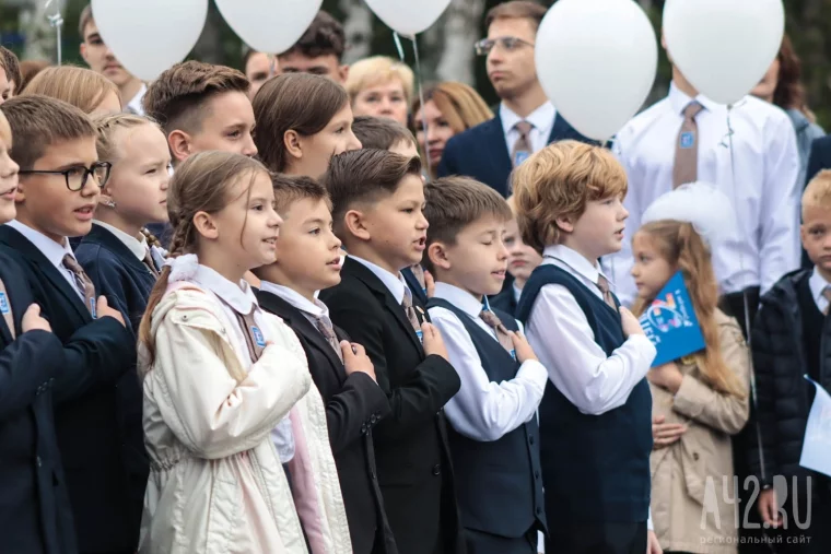 Фото: Основы космонавтики и эксперименты в ИТ: в Кемерове после ремонта открылись лицей №23 и ГКЛ 14