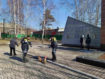 Фото: Шахтёрские коллективы предприятий «СУЭК-Кузбасс» присоединились к Всекузбасскому субботнику 4
