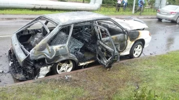 Фото: СК заинтересовался кузбассовцем, который сжёг автомобиль на глазах у приставов 1