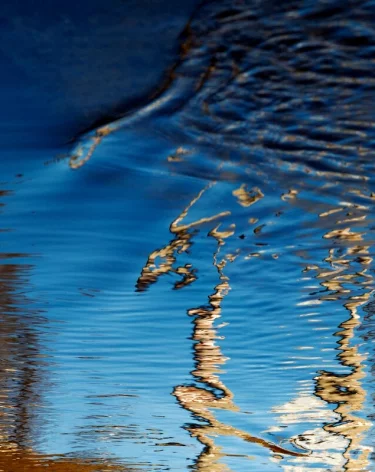 У части кемеровчан отключили воду из-за потопа на Октябрьском проспекте