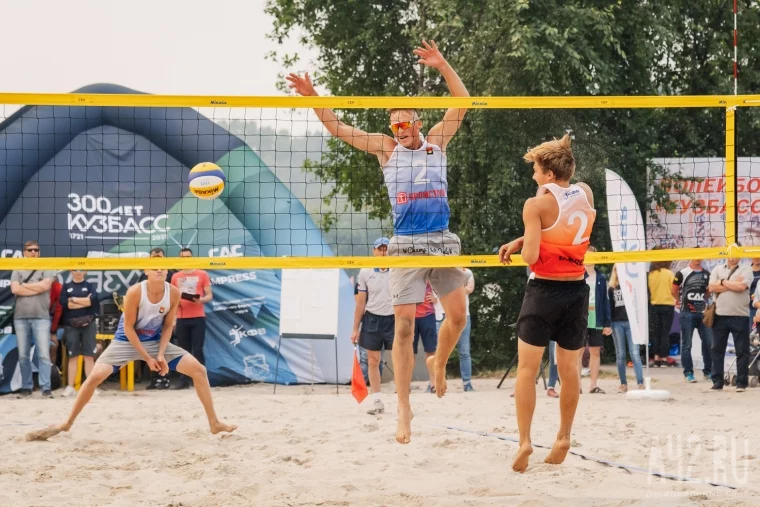 Фото: Горячий песок: этап чемпионата России по пляжному волейболу в Кемерове 22