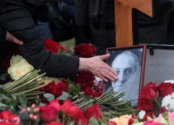 Фото: В Москве похоронили Сергея Юрского 1