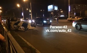 На бульварном кольце в Кемерове перевернулся Daewoo Matiz