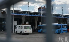 В Кузбассе пьяный житель Томской области устроил дебош в автобусе