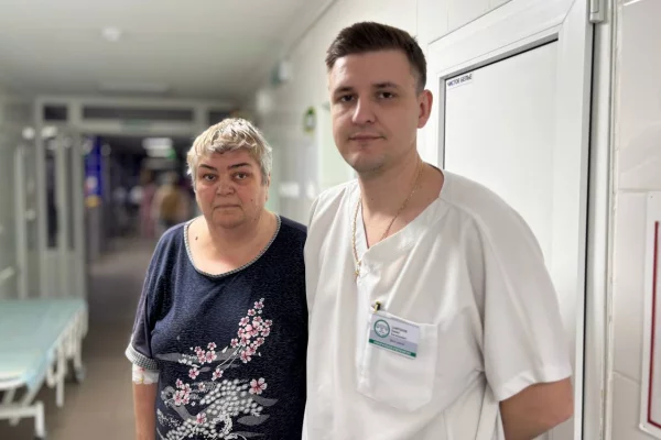 Ювелирная работа: кузбасские врачи сохранили почку пациентке с крупным коралловидным камнем 