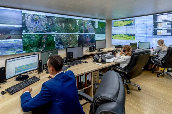 «Кузбассразрезуголь» разработал национальный стандарт многофункциональных систем безопасности для угольных разрезов