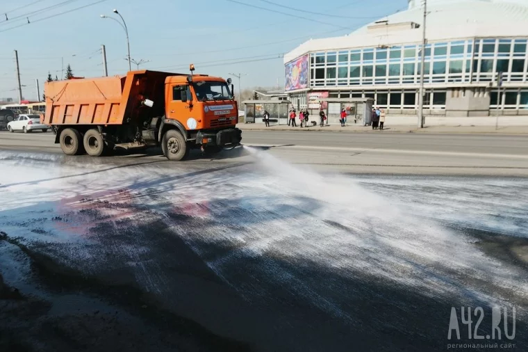 Фото: Эх, дороги: когда в Кемерове будет хороший асфальт 1