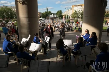 Фото: В Кемерове на летних площадках заработали духовые оркестры 1