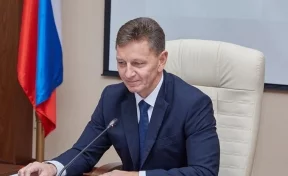 Губернатор российского региона улетел лечиться от коронавируса в Москву