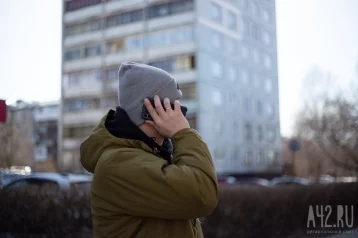 Фото: В Новокузнецке арестовали пьяного мужчину, который фотографировал людей на улице 1