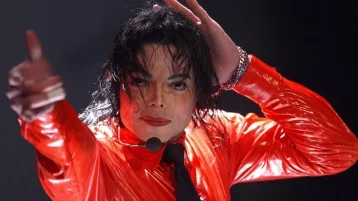 Фото: Элтон Джон назвал Майкла Джексона «душевнобольным и тревожным» 1