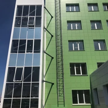 Фото: «Все здания готовы»: мэр Новокузнецка рассказал о строительстве инфекционной больницы 1