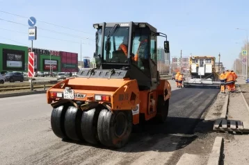 Фото: В Кемерове новый подрядчик начал укладывать асфальт на улице Терешковой 1