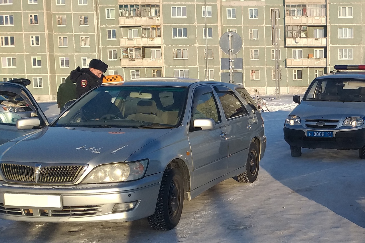 В Кузбассе ГИБДД оштрафовала нелегального таксиста на 5 тысяч рублей