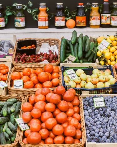 Биолог назвала продукты, очищающие кровь и печень 