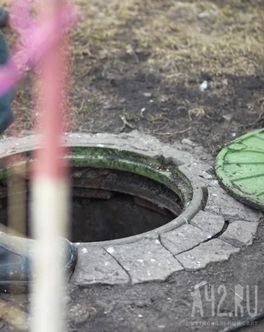 Жители кемеровской многоэтажки пожаловались на изморозь из-за коллектора