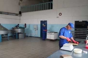 Фото: Кузбасские заключённые стали изготавливать грильяж 3