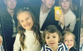 «Банда»: поклонники обсуждают фото с детьми и внуками Пугачёвой