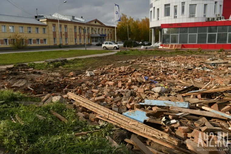 Фото: В Кемерове снесли известный дом на улице Рукавишникова 4