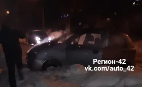 В Кировском районе Кемерова перевернулась иномарка