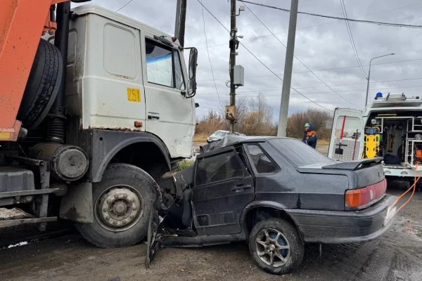 В ДТП с грузовиком в Пензенской области погибли 3 человека