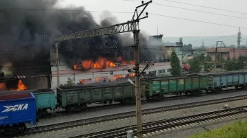 Фото: В МЧС Кузбасса назвали причину пожара на предприятии по переработке шин 1