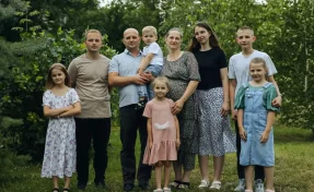 Путин наградил семью с восемью детьми из Кузбасса