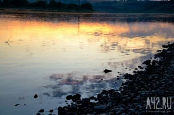 Фото: В Кузбассе в реке нашли тело мужчины 1
